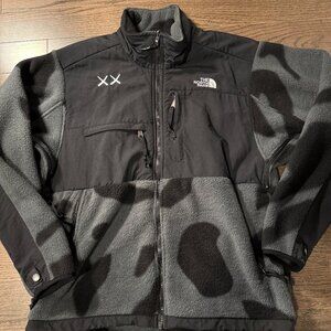 The North Face x KAWS Retro 1995 Denali Jacket Black - Size Medium